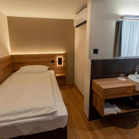 Ziegelhuesi Hotel, Stettlen Bei Bern المظهر الخارجي الصورة